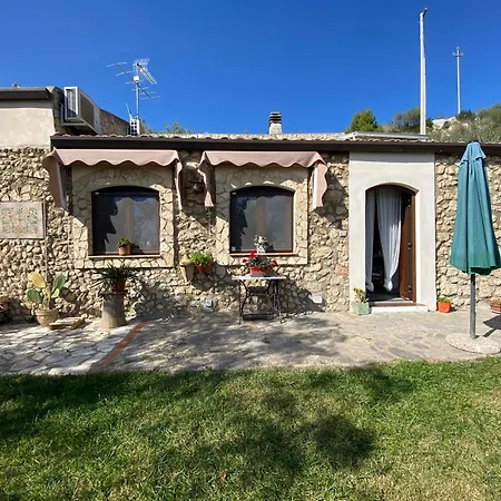Casa Aloe Nel Cuore Della Sicilia Pietraperzia